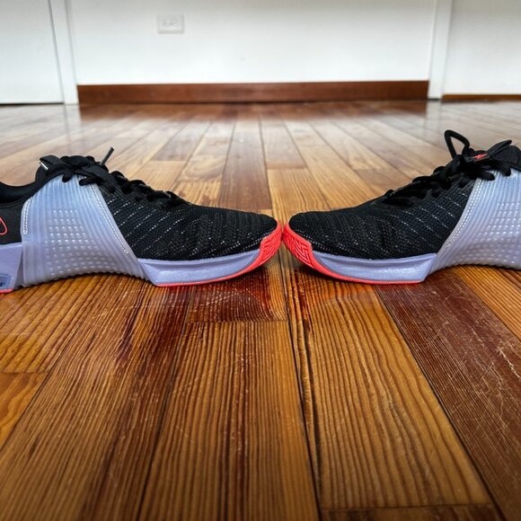 Womens Size 9 Nike Metcon 9 in black/metallic silver/purple/red - Picture 8 of 10